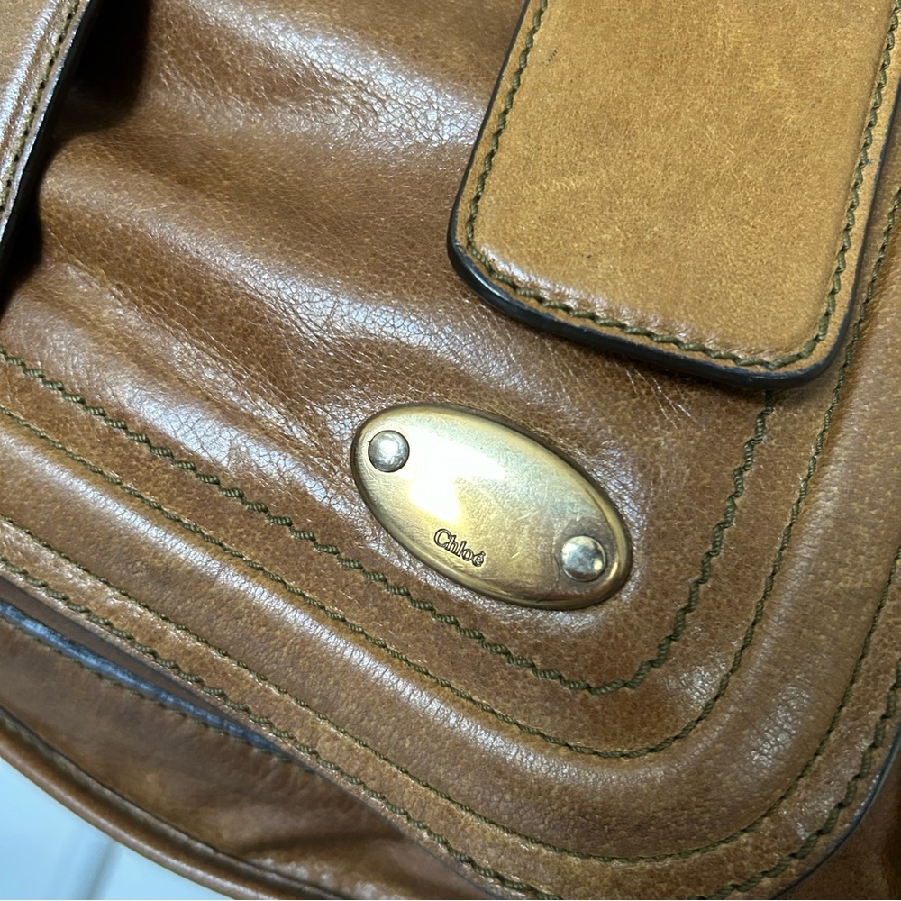 Chloé Bay leather tote bag in a distressed brown color - Picture 2 of 16